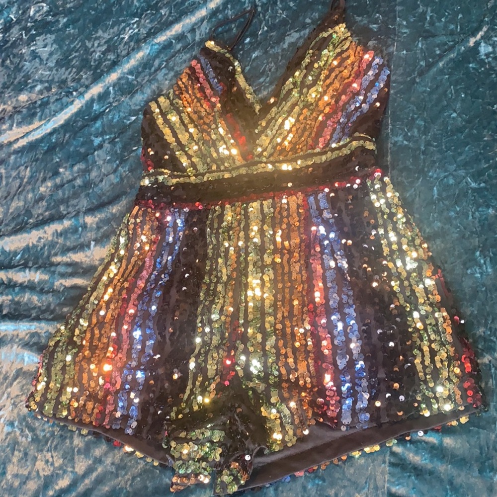 Multi colored sequence romper - Picture 2 of 4